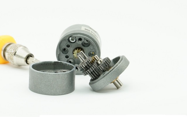 Moteur à engrenages CC 20 mm